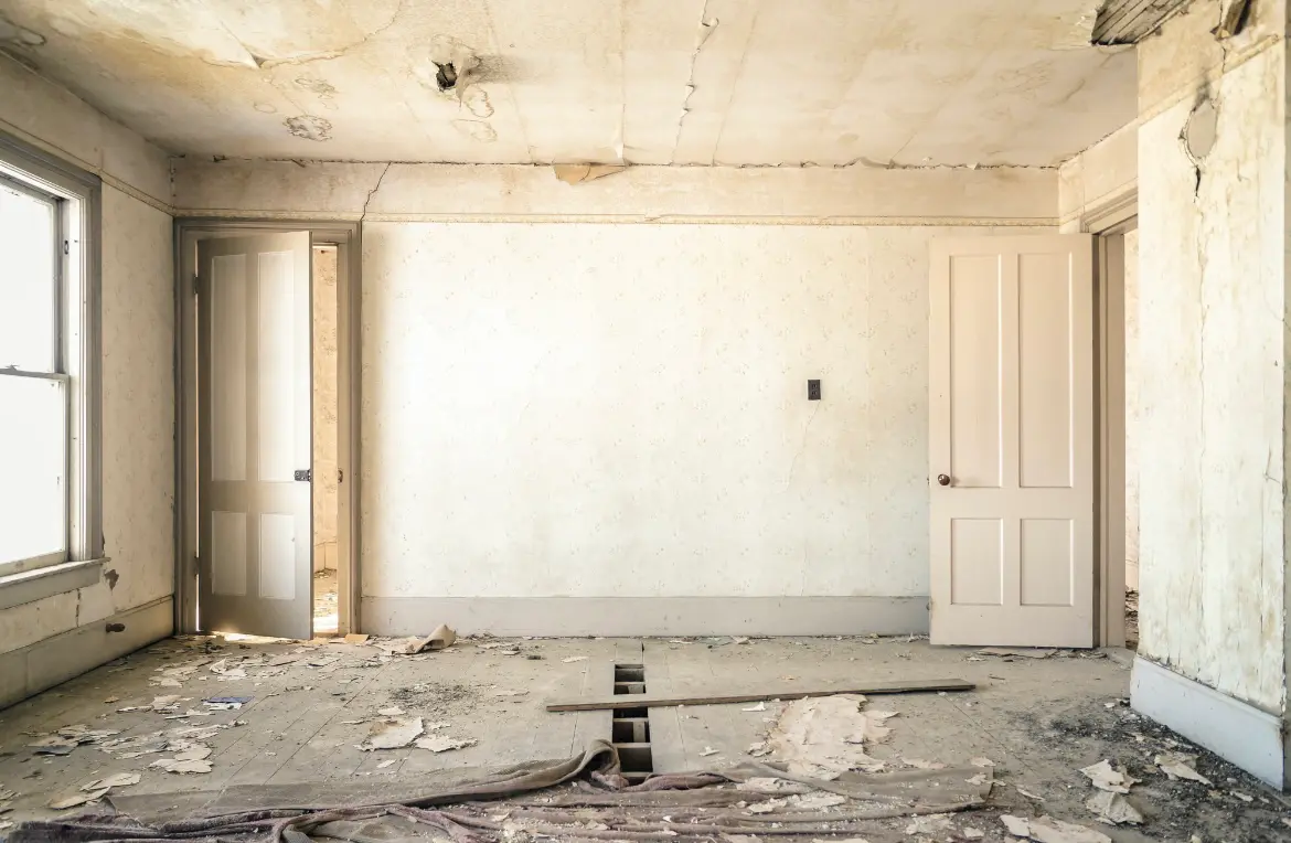 Waste disposal crew managing a cleanout project in Wauwatosa